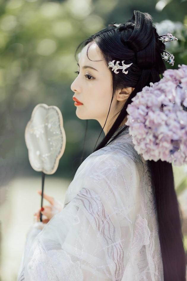 [YITUYU艺图语]2021.09.06 无尽夏 胡莅雅[22+1P／89.6MB]